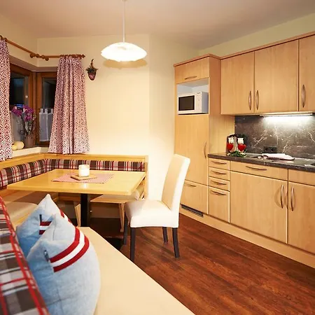 Guest house Haus Amadeo Flachau